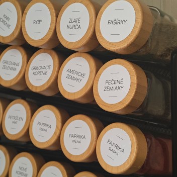 nálepky na potraviny, nálepky do kuchyne, nálepky na dózy, usporiadanie, domácnosť, nálepky na múku, nálepky na cukor, nálepky na koreničky, ideatree, nové mesto nad váhom