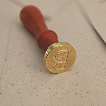 ideatree, pečatidlo, svadobné pečatidlo, pečatidlo na mieru, pečatidlo na zákazku, pečatidlo s logom, personalizované pečatidlo, pečatidlo s iniciálmi